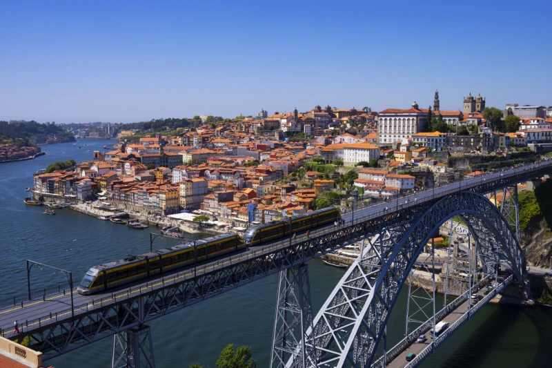 Luis-I-Bridge-Porto-Portugal