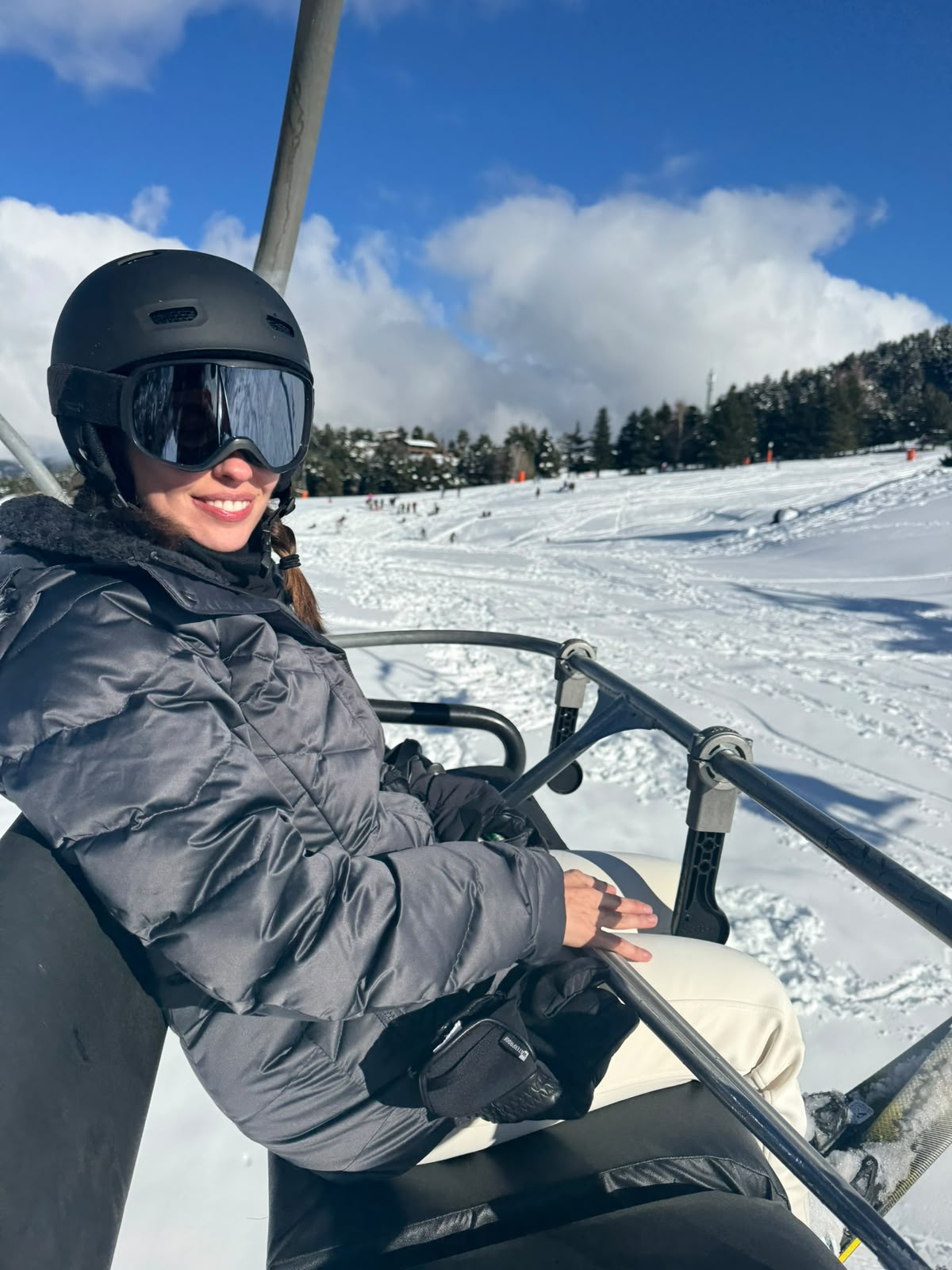 Amigas en la nieve en Andorra